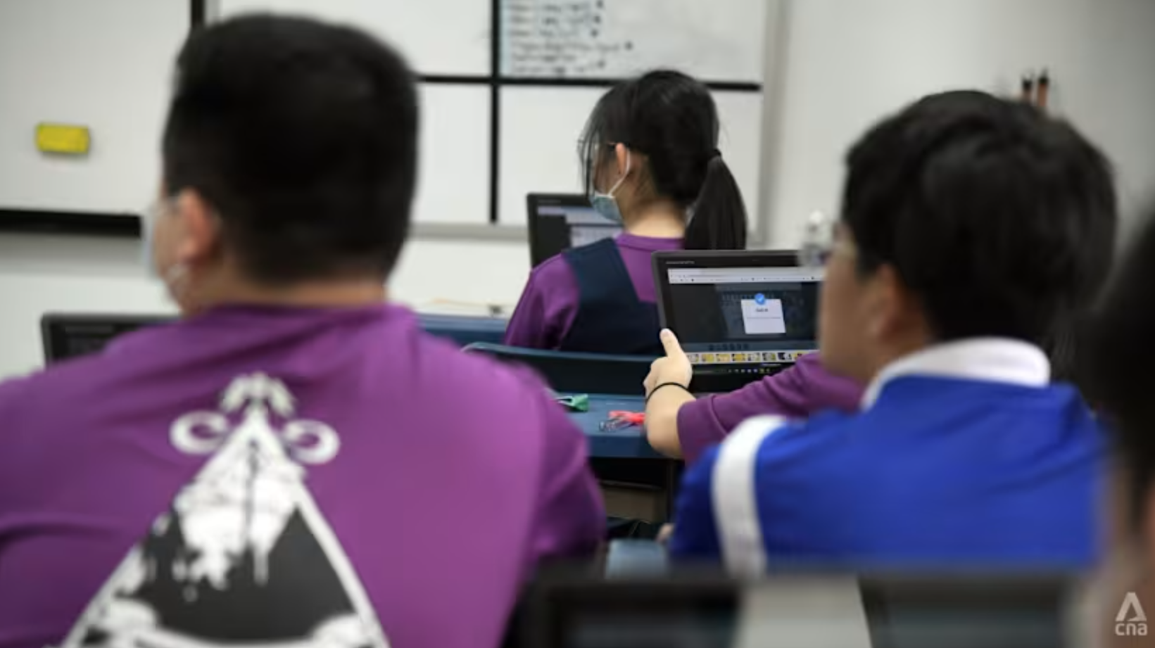 中学生校园禁机令来了：拯救注意力，从学校开始